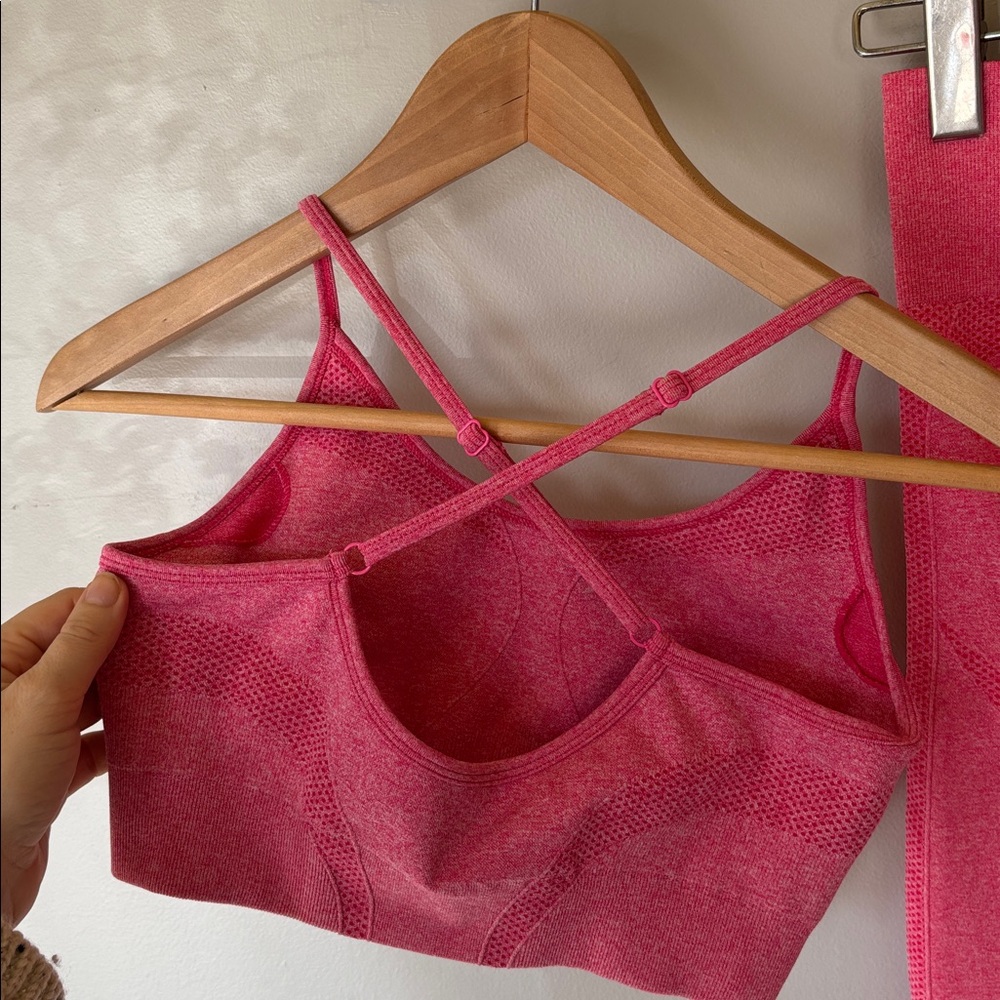 Pink Workout Set Size Small Sports Bra & Leggings Yoga Outfit - Picture 7 of 9